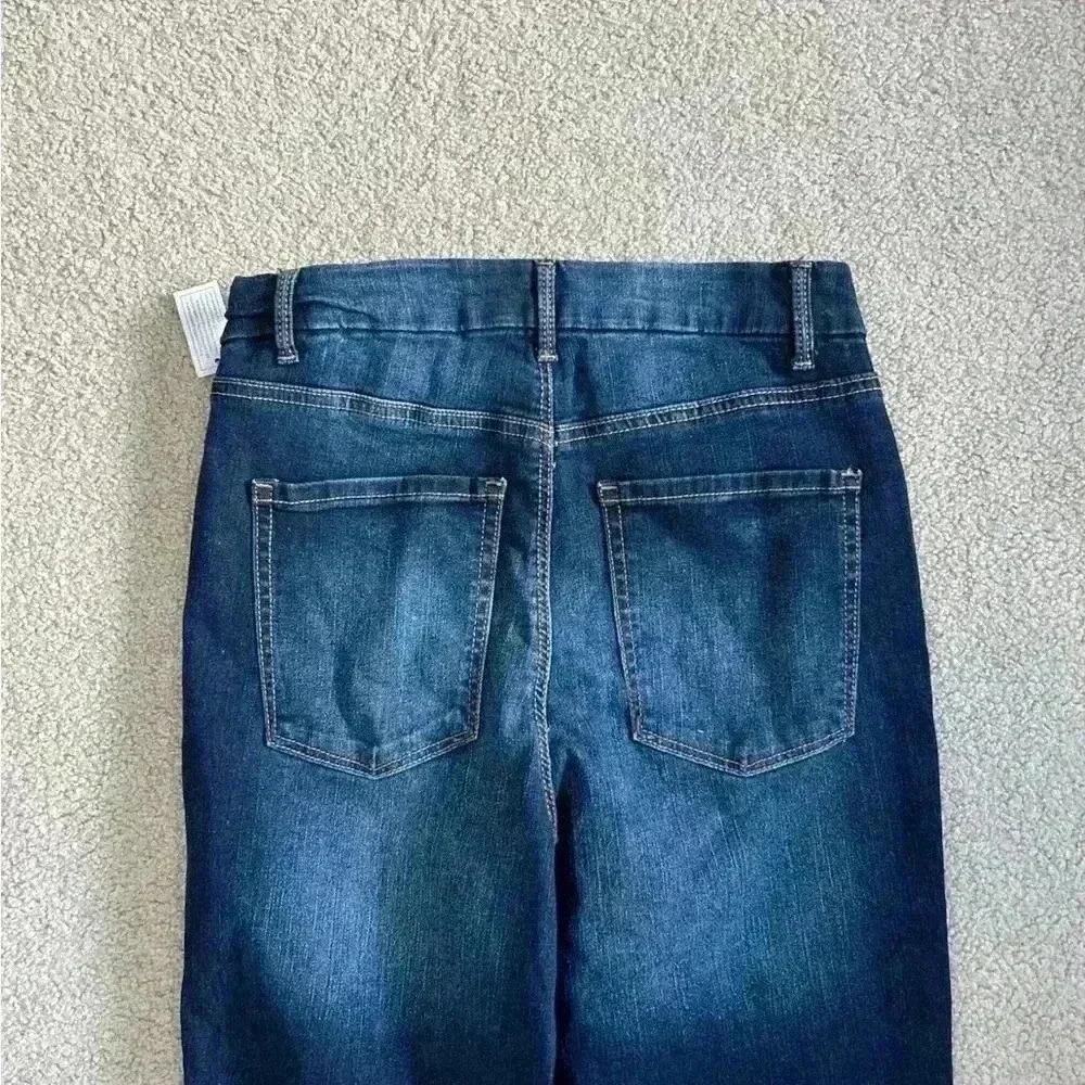 New with tags no boundaries super high rise crop curvy dark wash jeans in size 9 - Picture 4 of 6